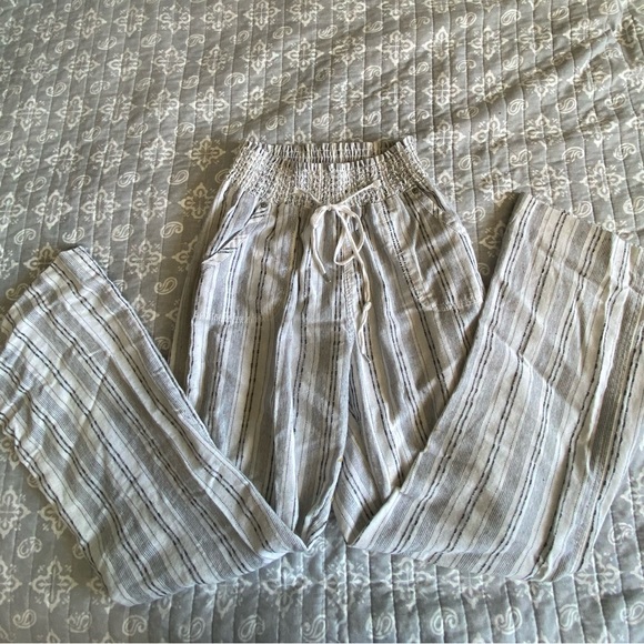 Ci Sono Light Gray Striped Wide Leg Pants - Picture 1 of 8